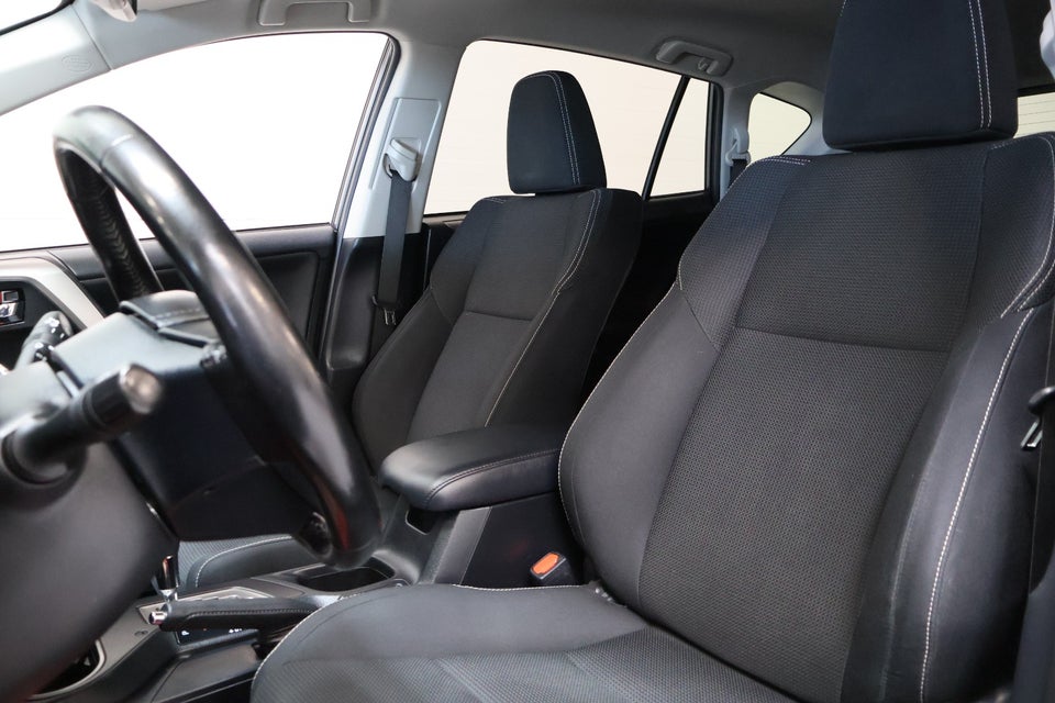 Toyota RAV4 2,5 Hybrid H3 MDS 5d