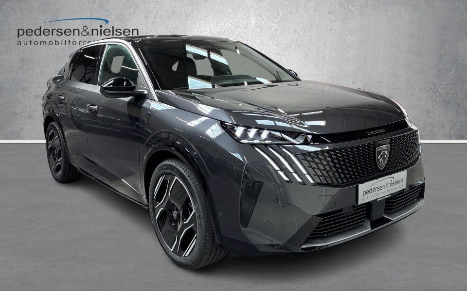 Peugeot e-3008 77 GT Pack 5d