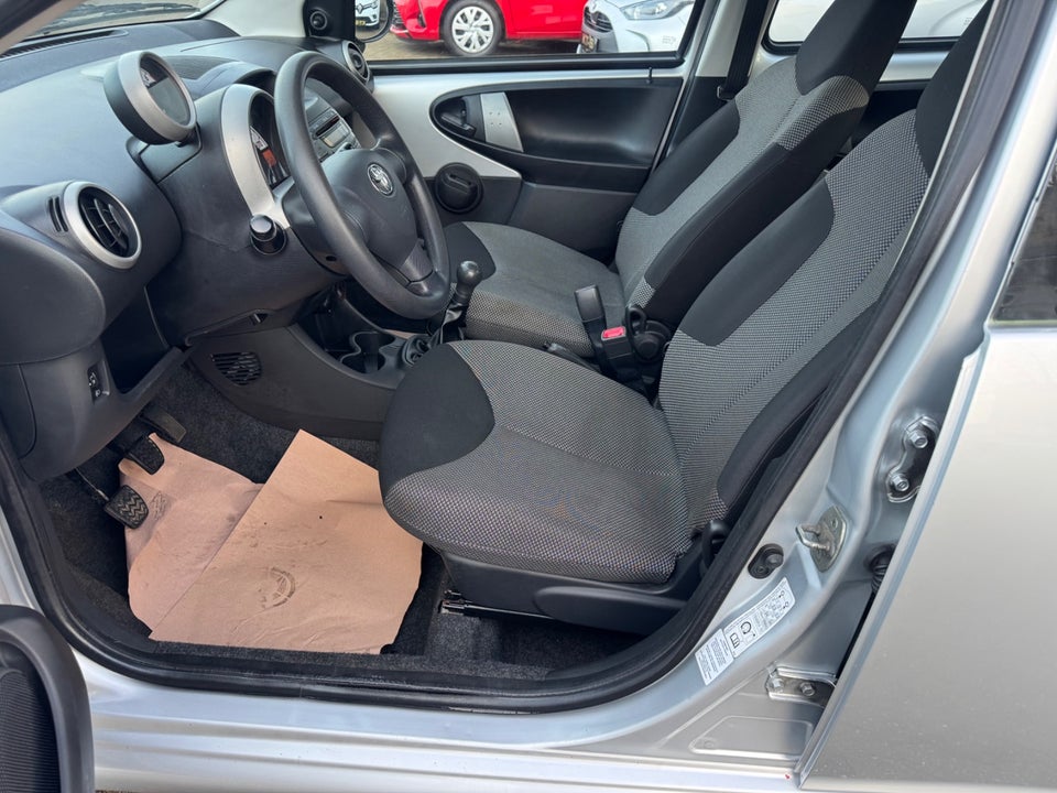 Toyota Aygo 1,0 VVT-i T1 5d