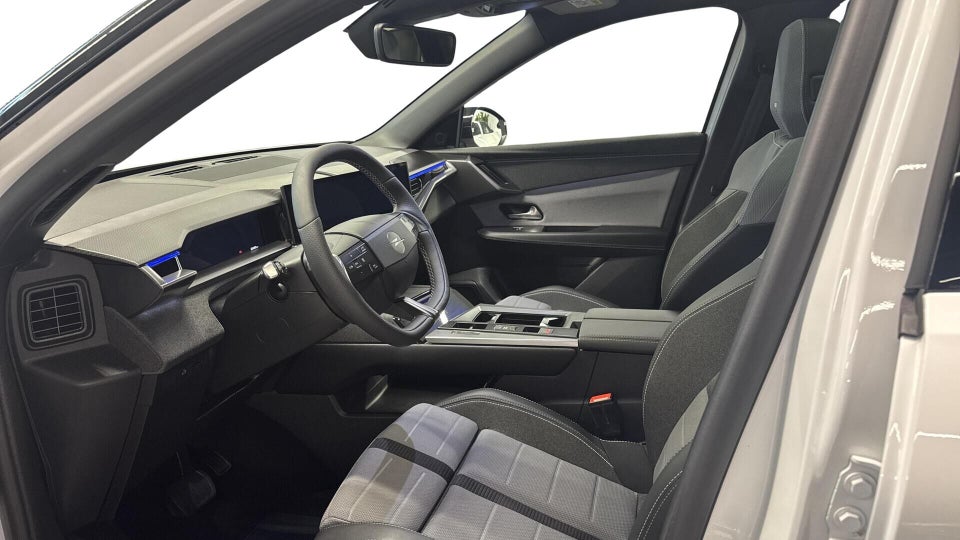 Opel Grandland-e 73 GS Sky 5d