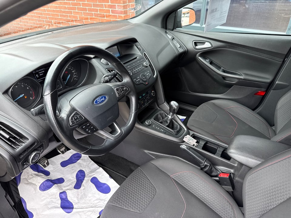 Ford Focus 1,0 EcoBoost ST-Line stc. 5d