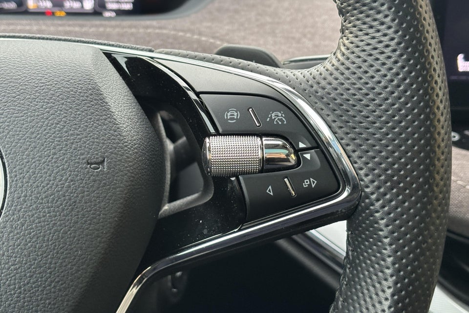 Skoda Enyaq 80 iV Lodge 5d