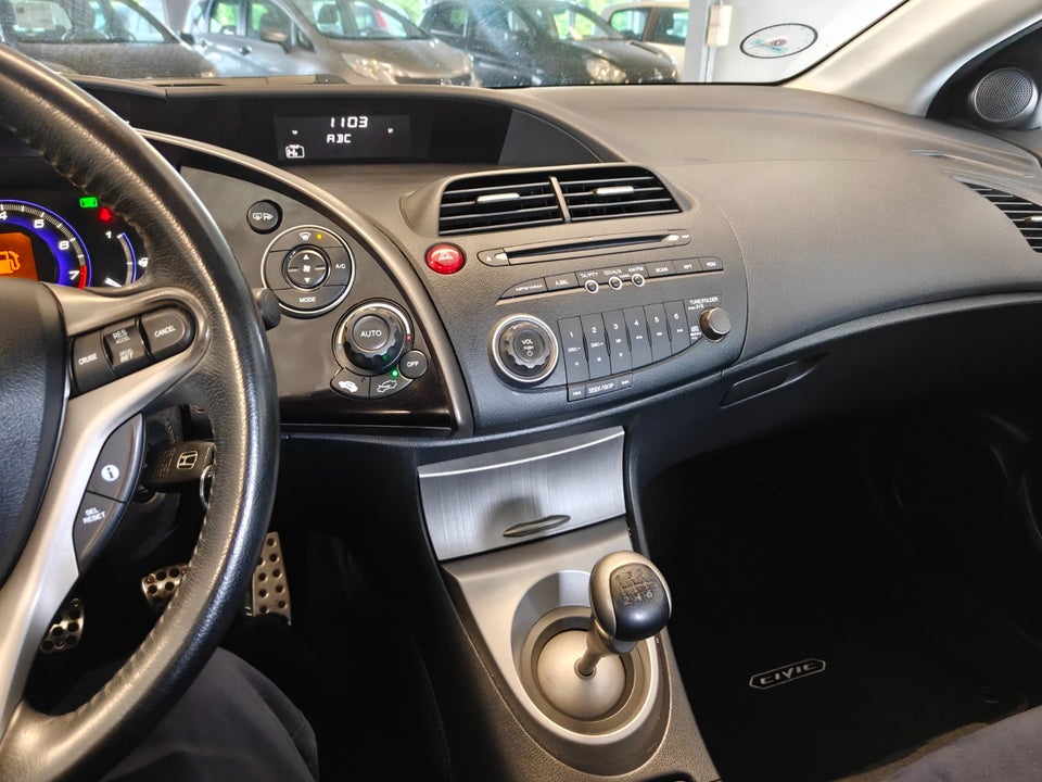 Honda Civic 1,8 Sport 5d