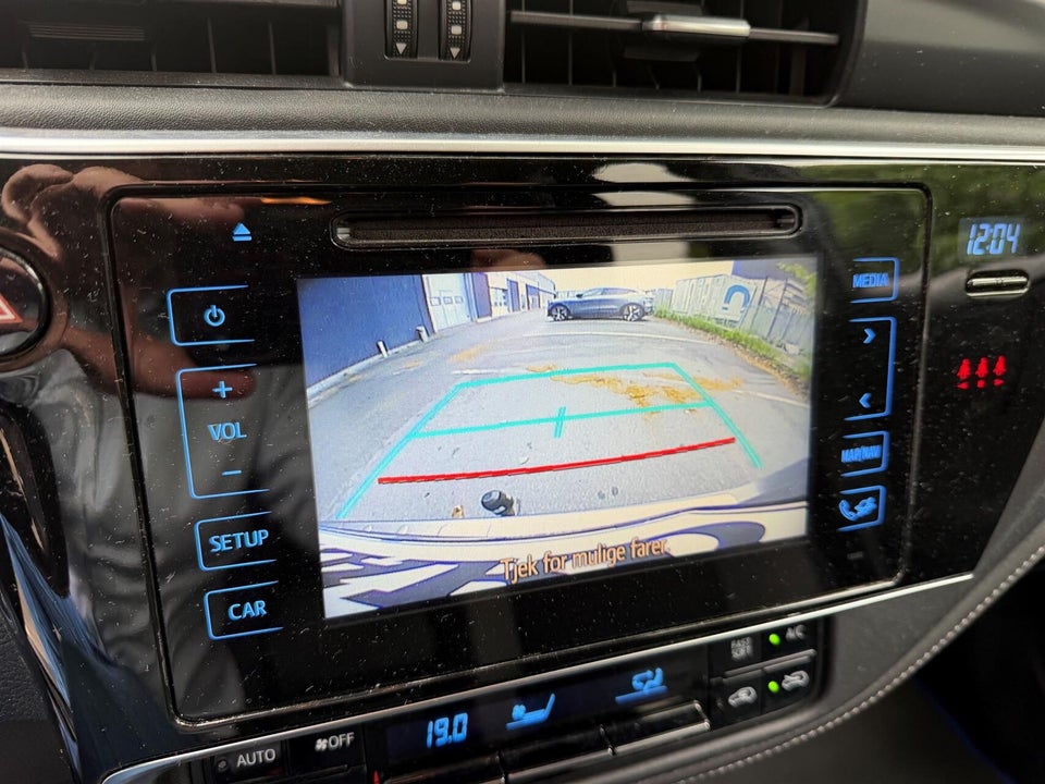 Toyota Auris 1,8 Hybrid H2 Comfort Touring Sports CVT 5d
