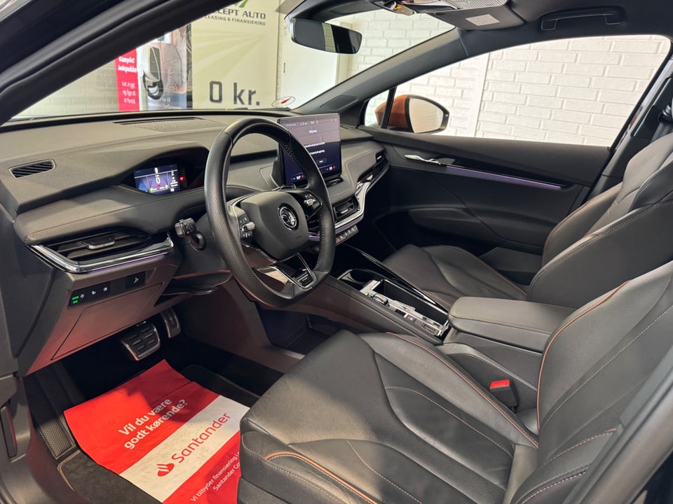 Skoda Enyaq 60 iV Founders Edition 5d