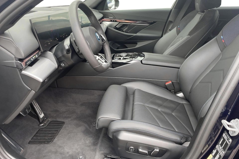 BMW i5 eDrive40 Touring Fully Charged 5d