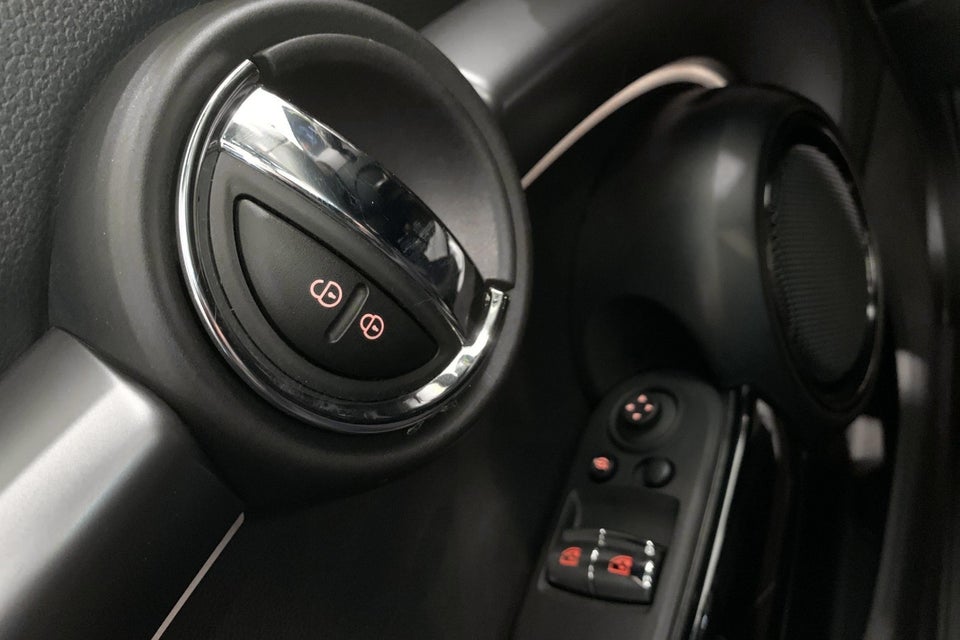 MINI Cooper SE Maximise 3d