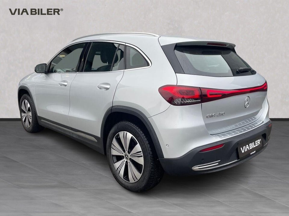 Mercedes EQA250 Progressive 5d