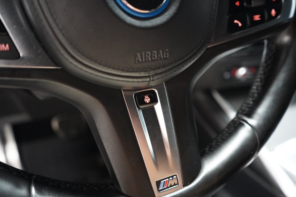 BMW 330e 2,0 Touring M-Sport aut. 5d