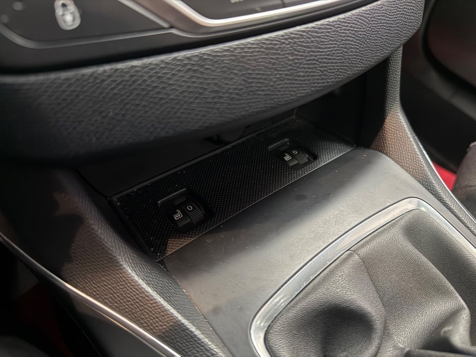 Peugeot 308 1,5 BlueHDi 130 Allure Sky 5d