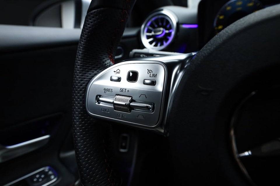 Mercedes A250 e 1,3 AMG Line aut. 5d