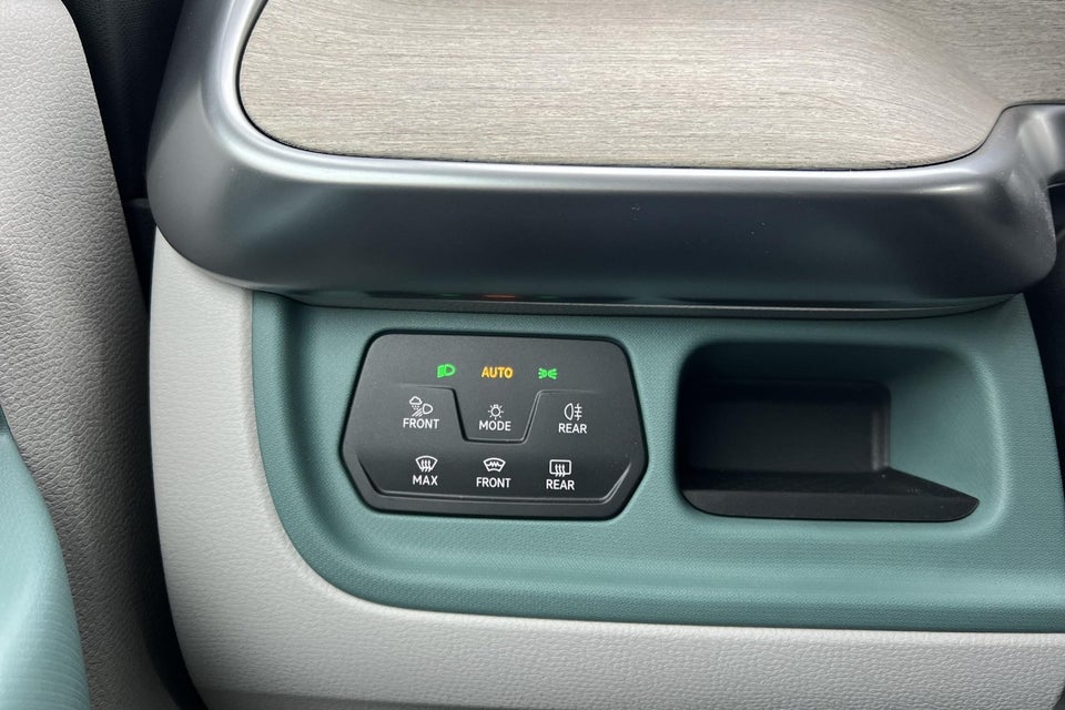 VW ID.Buzz 77 Pro SWB 5d