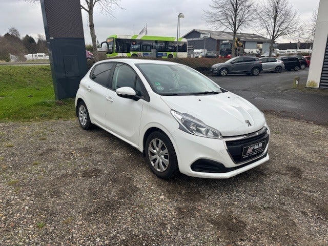 Peugeot 208 1,2 VTi 82 Chili Sky 5d