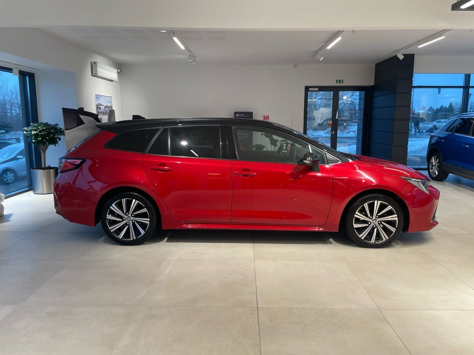 Toyota Corolla 1,8 Hybrid Active Premium Touring Sports MDS 5d