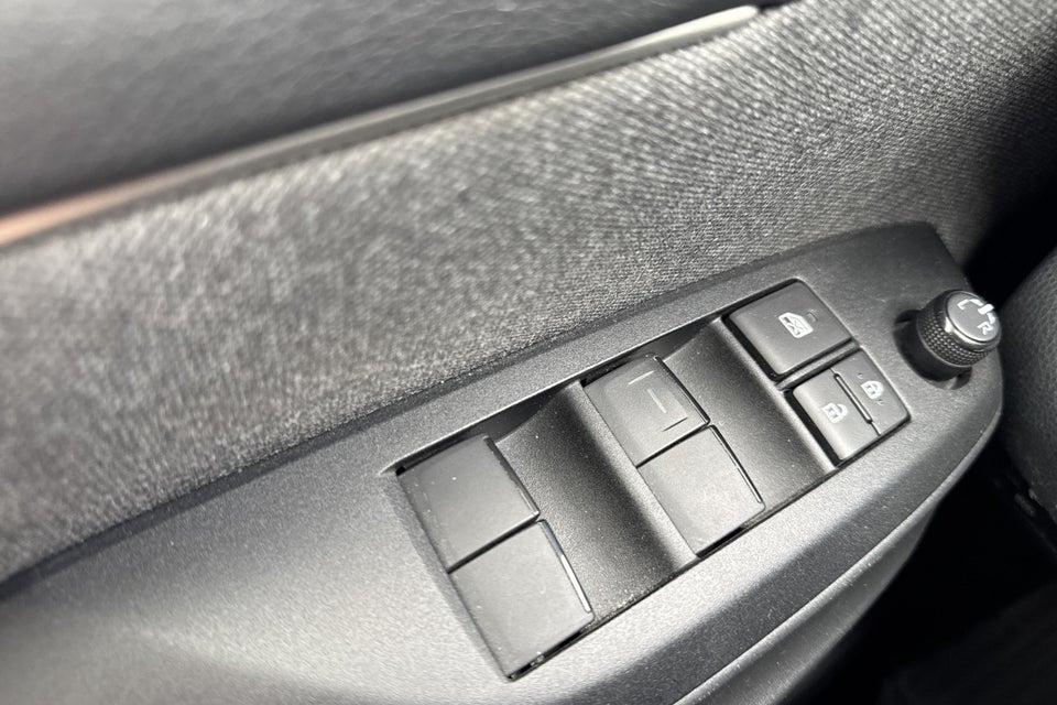 Toyota Yaris 1,5 Hybrid H1 e-CVT 5d