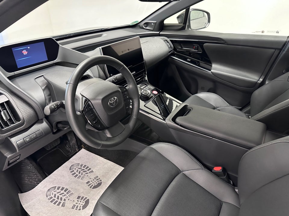 Toyota bZ4X Executive AWD 5d