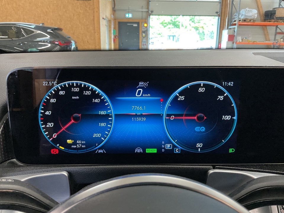 Mercedes EQB250 Progressive 5d