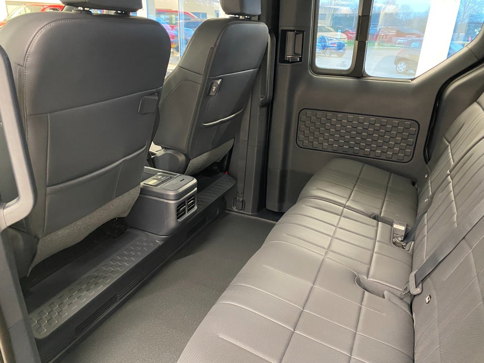 Kia PV5 71 Long Range Prestige 5d