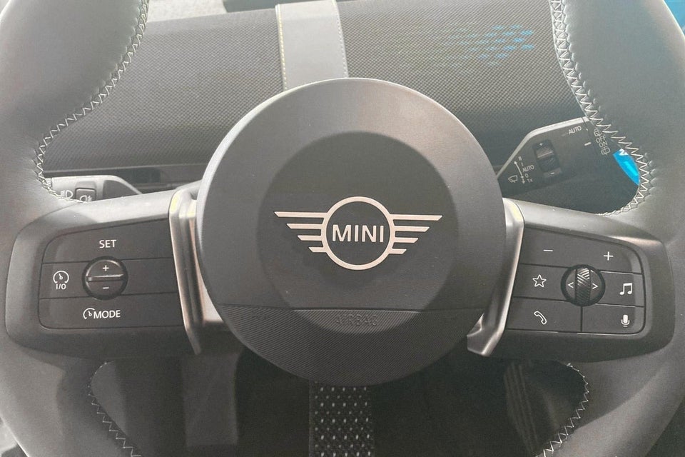 MINI Aceman E Classic Trim L 5d