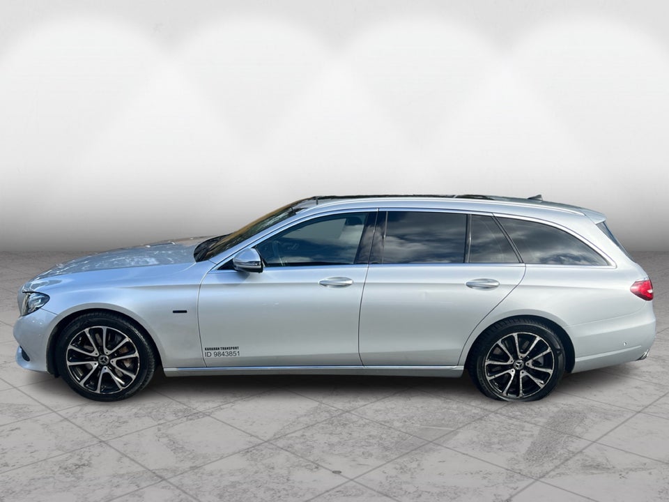 Mercedes E300 de 2,0 Avantgarde stc. aut. 5d