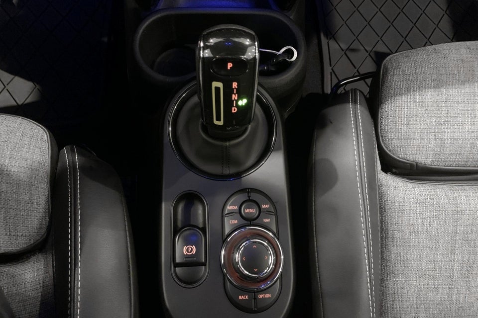 MINI Cooper SE Classic Trim 3d