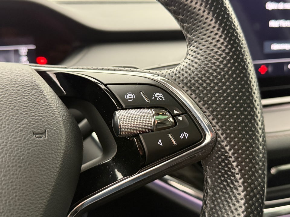 Skoda Enyaq 80 iV Selection Suite 5d