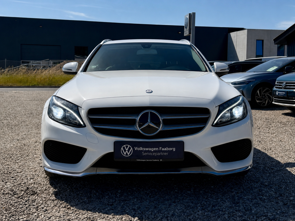 Mercedes C220 d 2,2 AMG Line stc. aut. 5d