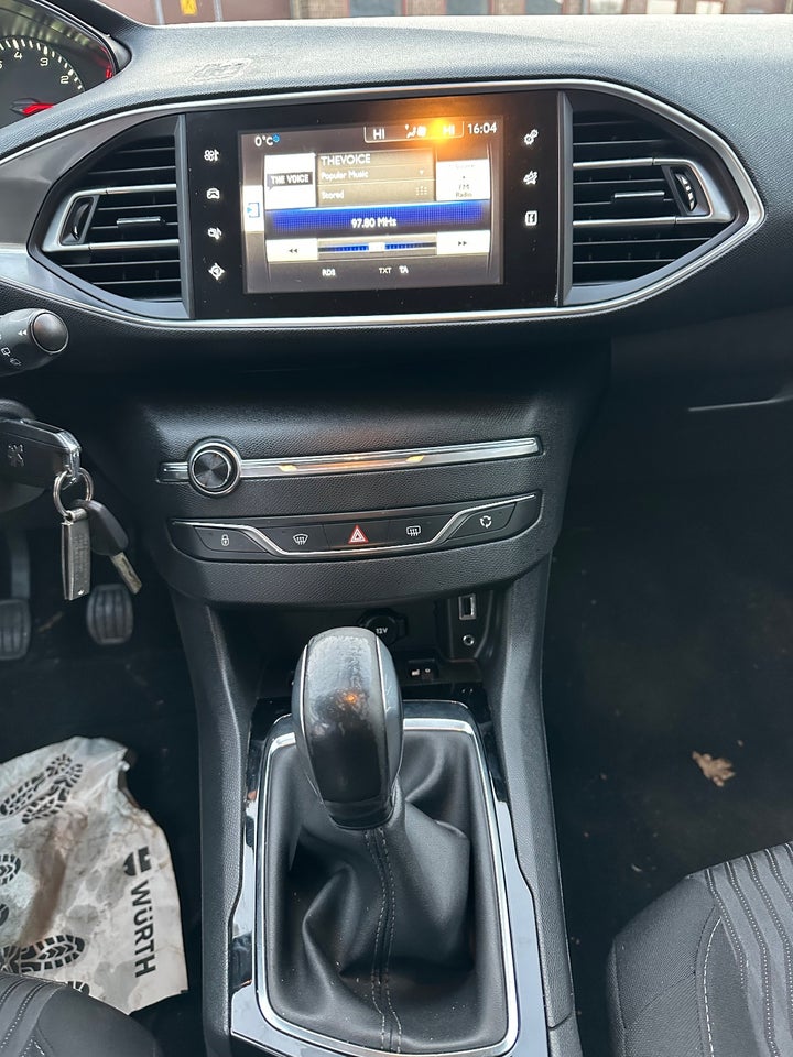 Peugeot 308 1,2 VTi 82 Active 5d