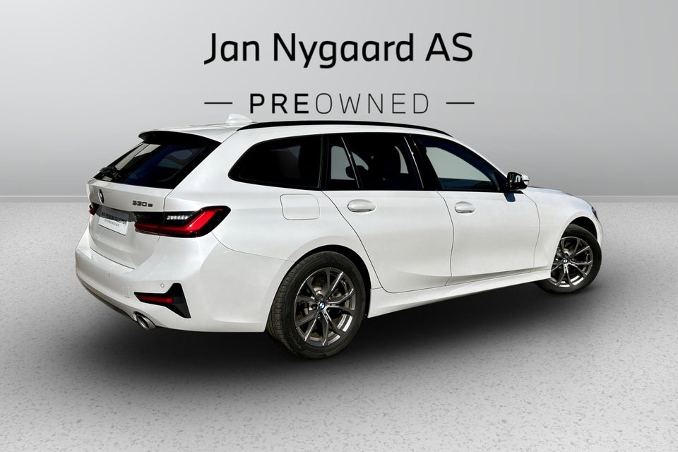 BMW 330e 2,0 Touring Sport Line aut. 5d