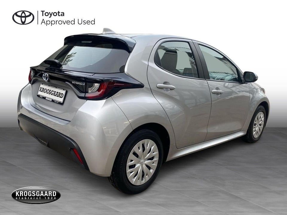 Toyota Yaris 1,5 Hybrid Essential e-CVT 5d