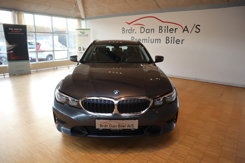 BMW 330e 2,0 Touring Sport Line aut. 5d