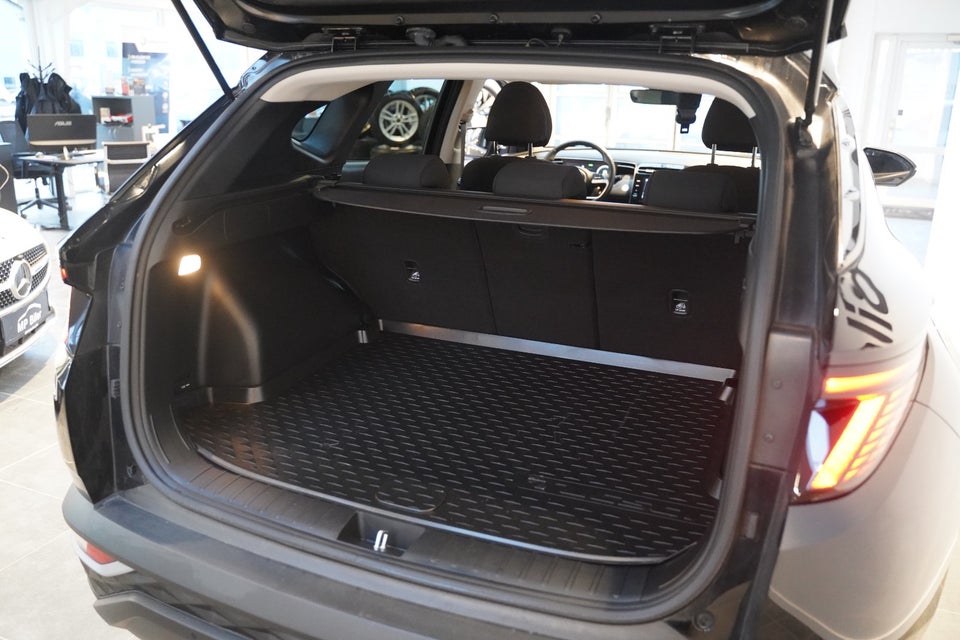 Hyundai Tucson 1,6 PHEV Essential aut. 4WD 5d