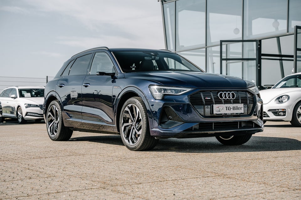 Audi e-tron 50 S-line quattro 5d