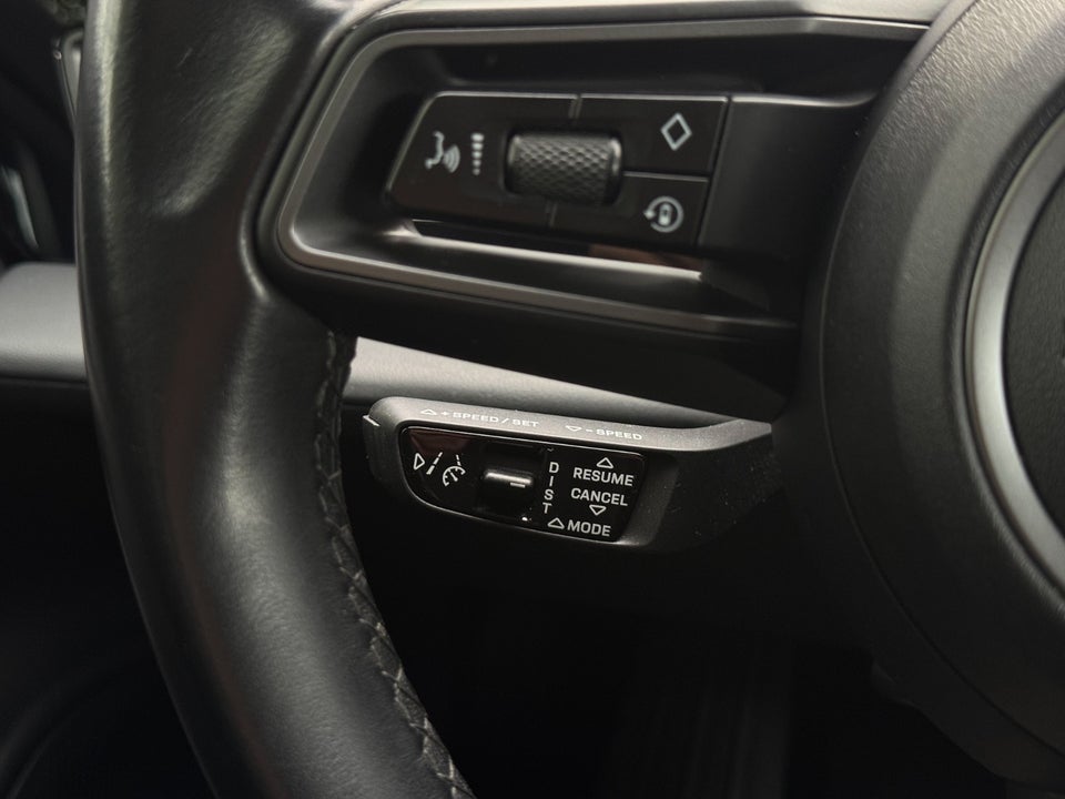 Porsche Taycan Performance+ 4d