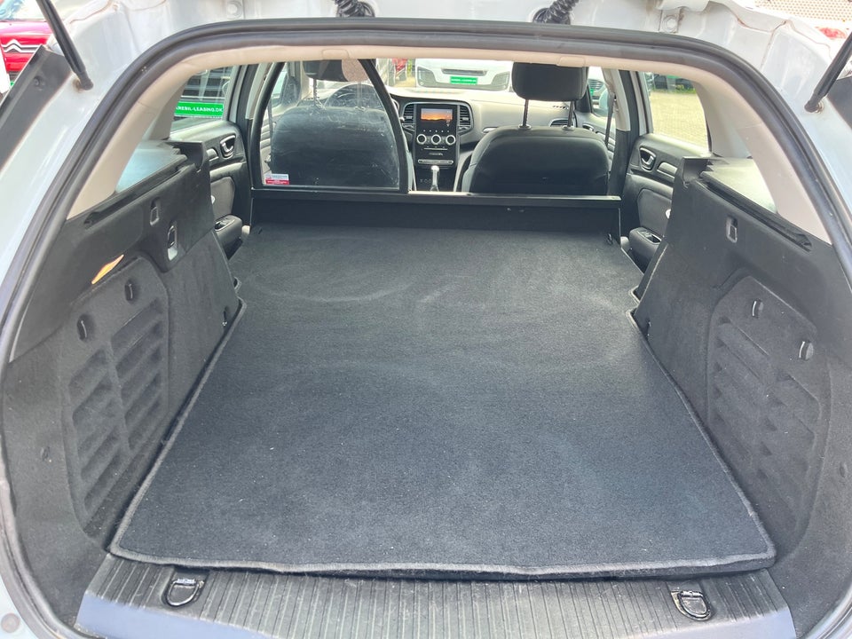 Renault Megane IV 1,6 E-Tech Zen Sport Tourer Van 5d