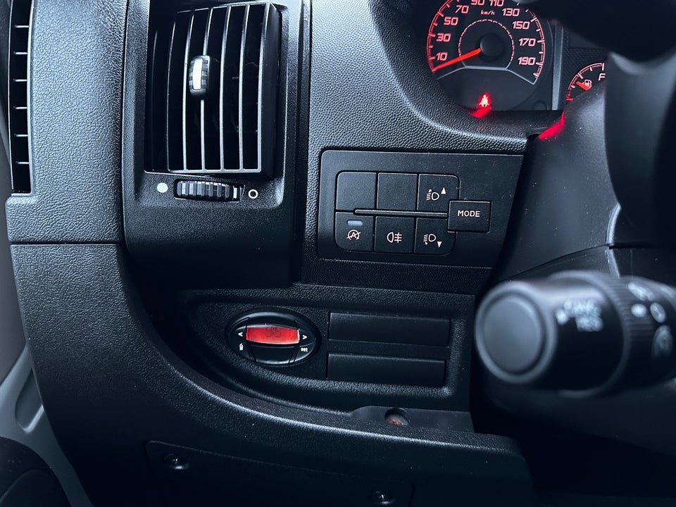 Citroën Jumper 33 2,2 BlueHDi 140 L2H2