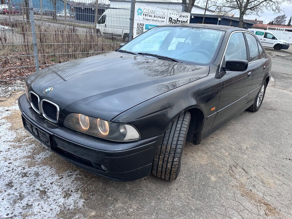BMW 520i 2,2 4d