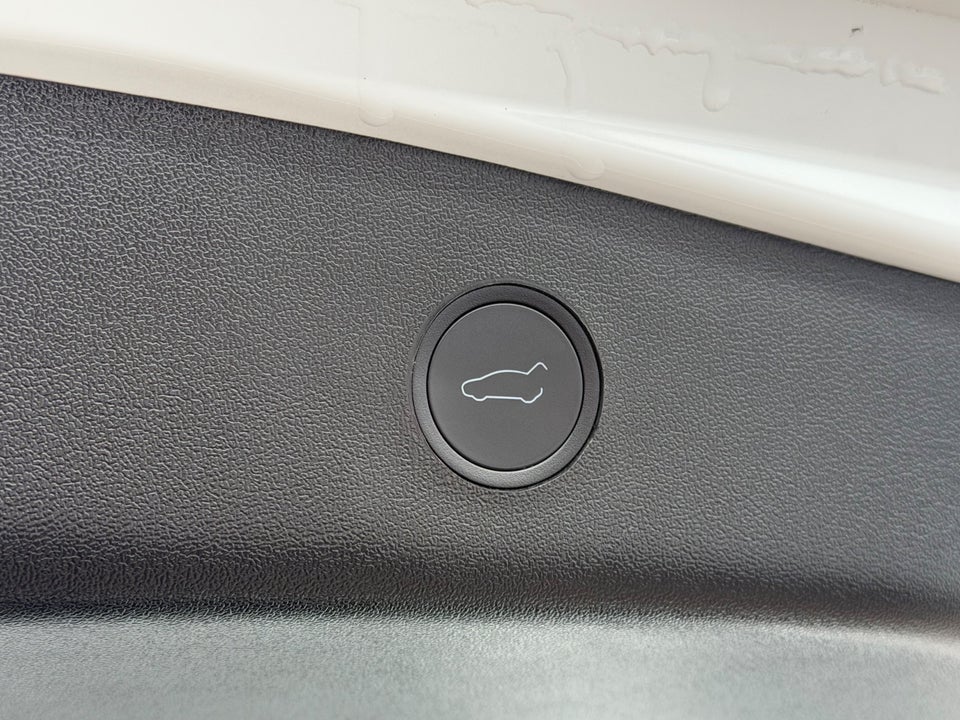 Tesla Model 3 Long Range RWD 4d