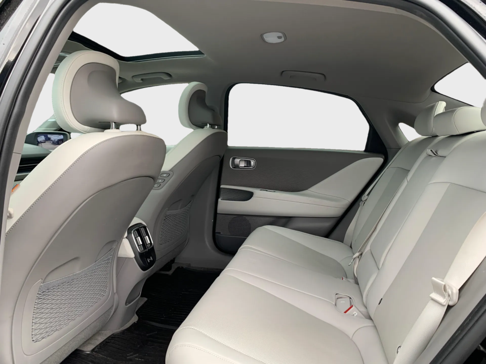 Hyundai Ioniq 6 77 Ultimate AWD 4d