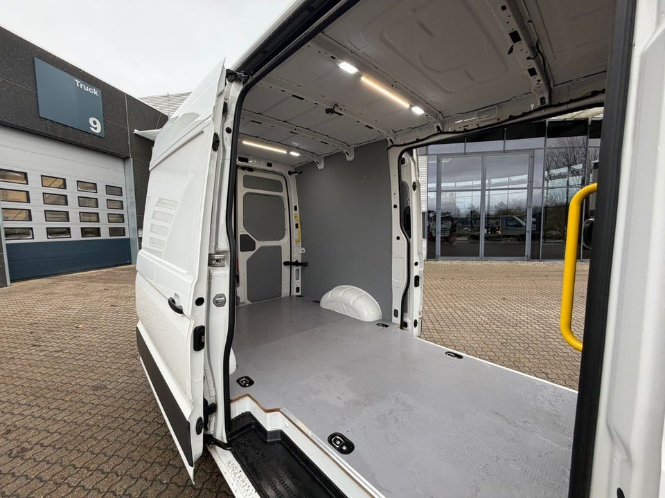 MAN TGE 2,0 3.160 Kassevogn L3H3 aut. RWD