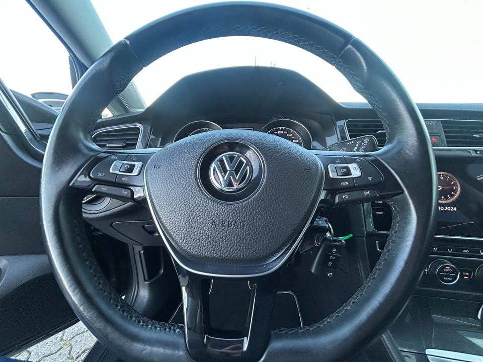 VW Golf VII 1,6 TDi 115 Comfortline Variant DSG 5d