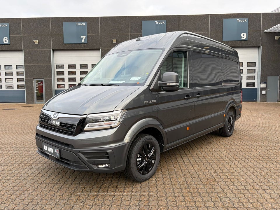 MAN TGE 2,0 3.180 Kassevogn L3H3 aut. FWD