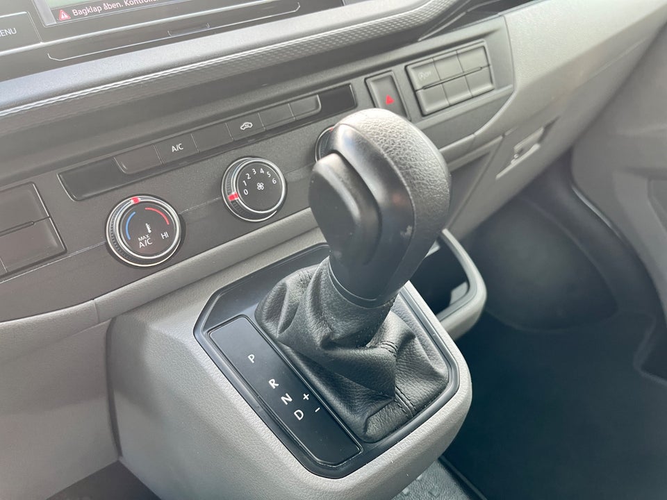 VW Transporter 2,0 TDi 150 Kassevogn DSG lang