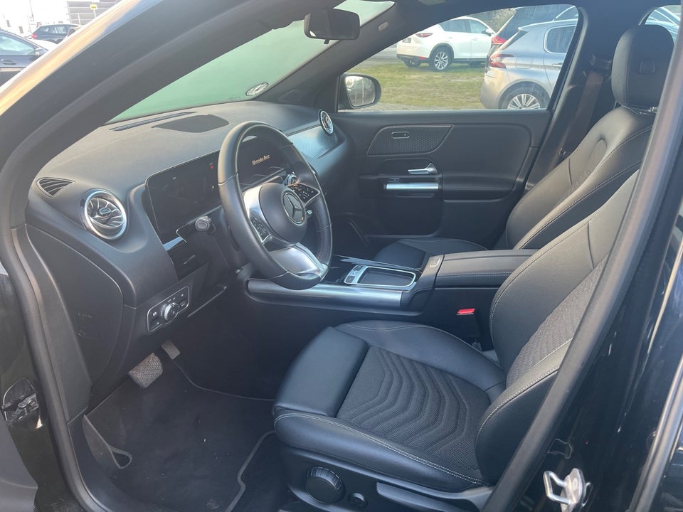 Mercedes EQA250+ Progressive 5d