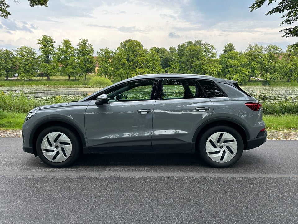 Audi Q4 e-tron 35  5d