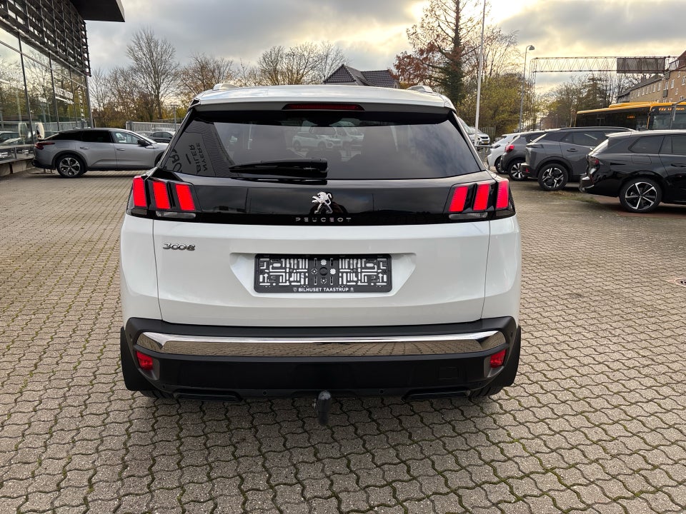 Peugeot 3008 1,2 PureTech 130 Allure 5d