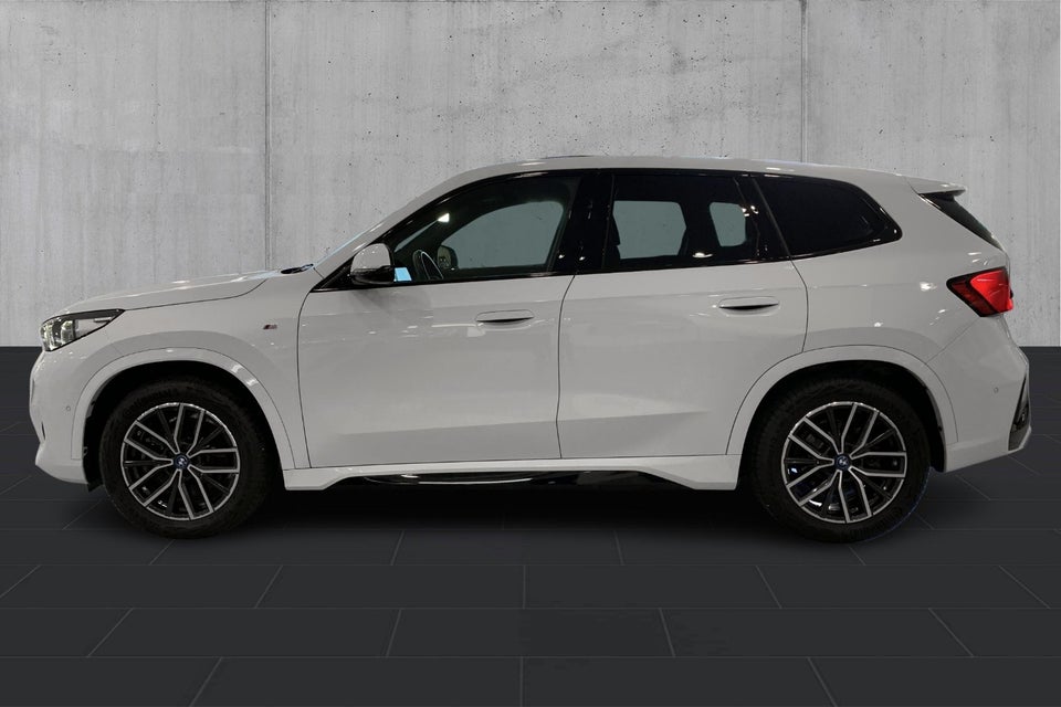 BMW iX1 xDrive30 M-Sport 5d