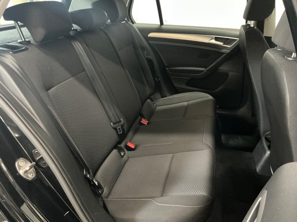 VW Golf VII 1,0 TSi 85 Trendline 5d