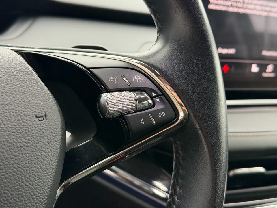 Skoda Enyaq 80 iV Suite 5d