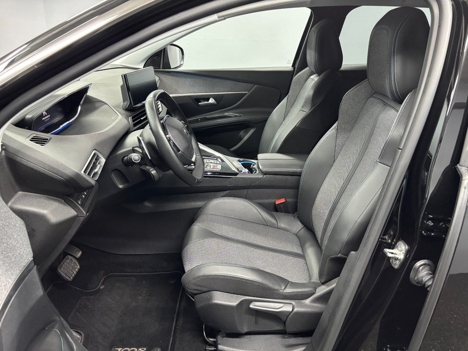 Peugeot 3008 1,6 Hybrid Allure Pack EAT8 5d